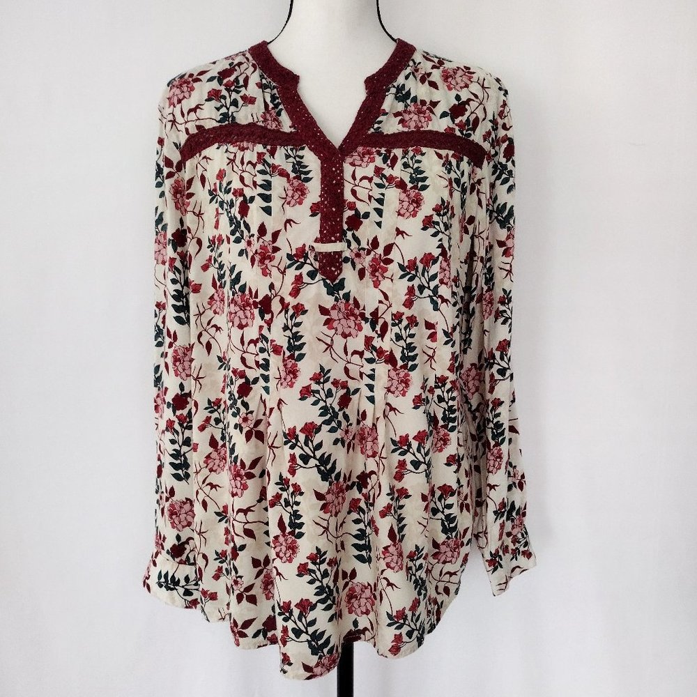 Salon Studio Floral Crochet Trim Roll Tab Sleeve Blouse